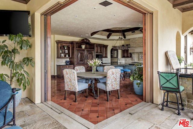 427 La Marina Drive, Camarillo CA: https://media.crmls.org/mediaz/366448dd-dcfe-4ec0-bd5a-055dcc9429dd.jpg
