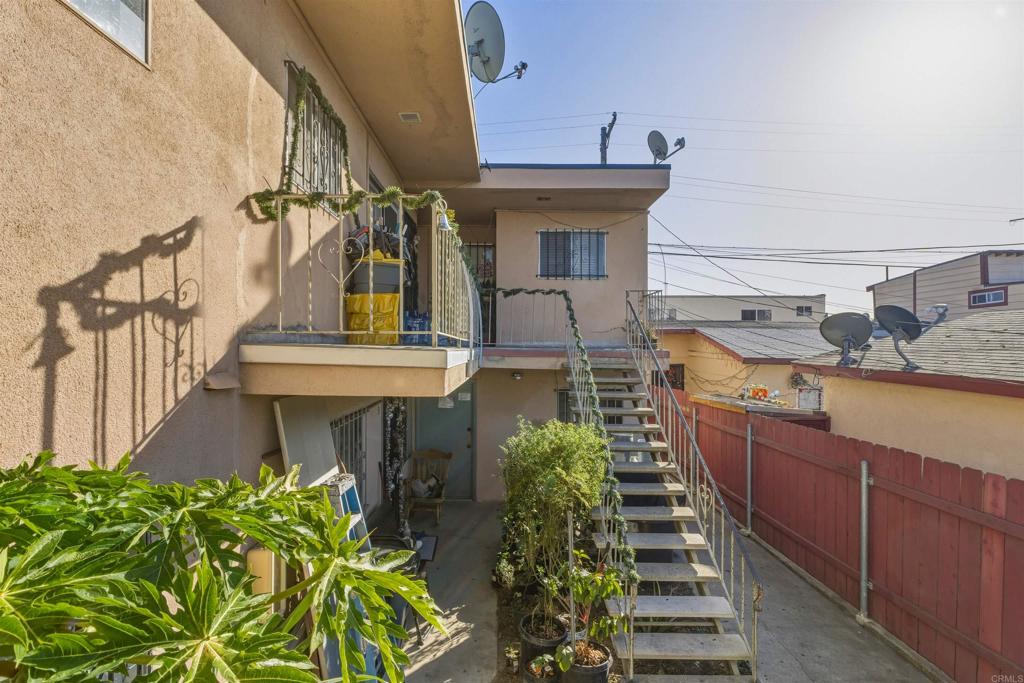 4035 Highland Ave - photo 6