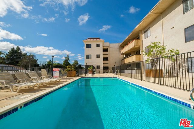 19029 Nordhoff Street, Northridge CA: https://media.crmls.org/mediaz/36650ec0-9e2d-4d77-b89d-7aeb4ca9fce4.jpg