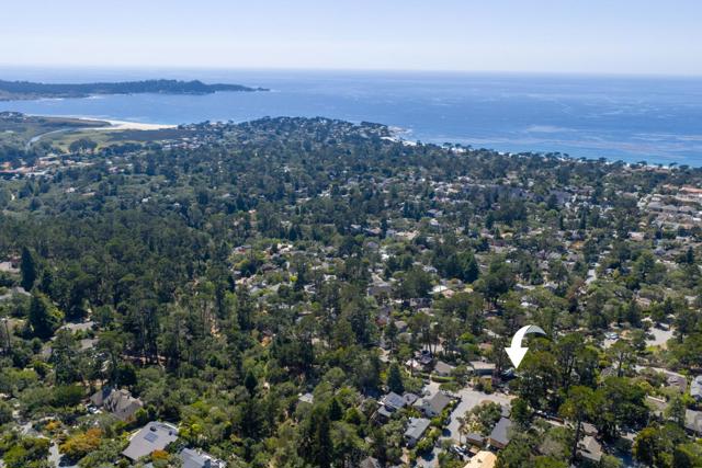 0 Forest 2 NW of 8th, Carmel CA: https://media.crmls.org/mediaz/366514ae-7d45-403c-8e7c-cd834a2c1a2d.jpg