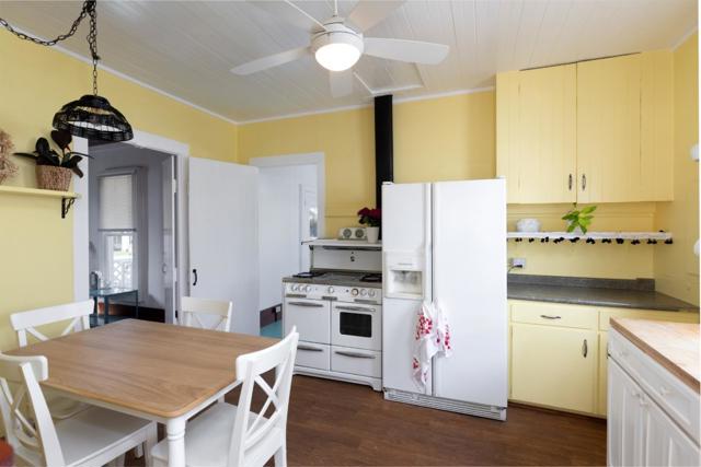 Image 8 of 28 For 222 2nd Avenue