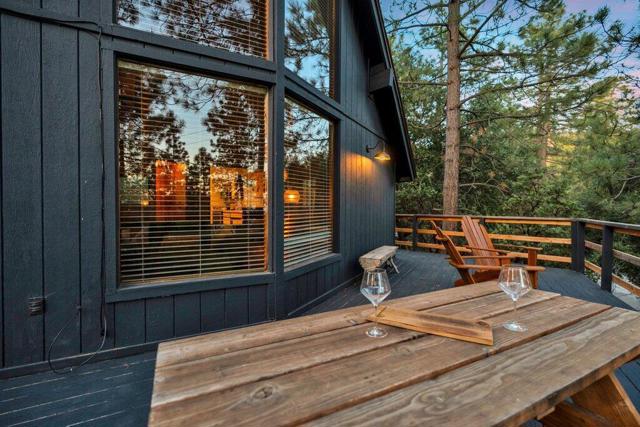 26785 Crestview Drive, Idyllwild CA: https://media.crmls.org/mediaz/36670c8d-8e7b-4e3a-97c4-8efd42cb2a22.jpg