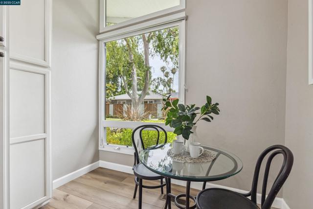 1838 Sunnyvale Ave, Walnut Creek CA: https://media.crmls.org/mediaz/36676d44-e92d-494b-9f78-f4863cae880b.jpg