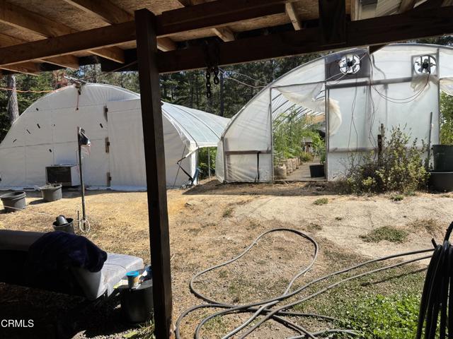 28270 Albion Ridge Road, Albion CA: https://media.crmls.org/mediaz/36682ac9-0ff6-40fd-b1ab-48938b9d36b1.jpg