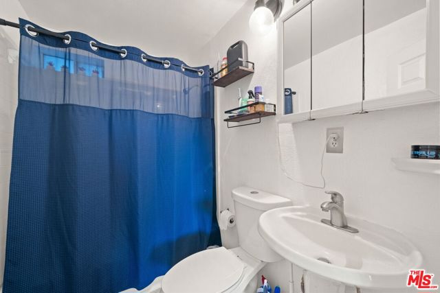 2142 Baxter Street, Los Angeles CA: https://media.crmls.org/mediaz/3668d163-c19b-4765-8d97-65fbd1040138.jpg