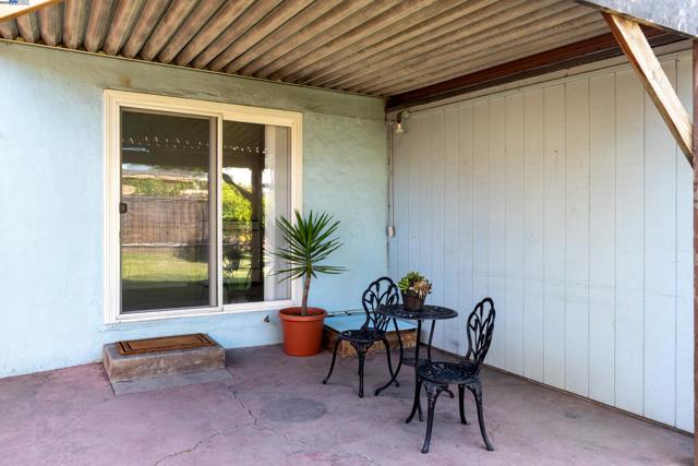 591 VIA ACALANES, San Lorenzo CA: https://media.crmls.org/mediaz/3668dad0-9dcd-4649-8df8-3ec1abbb1eb1.jpg