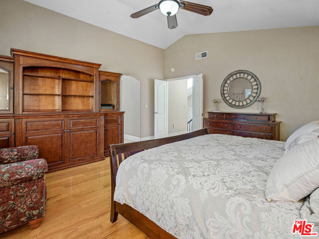 MLS #25598677 image #22