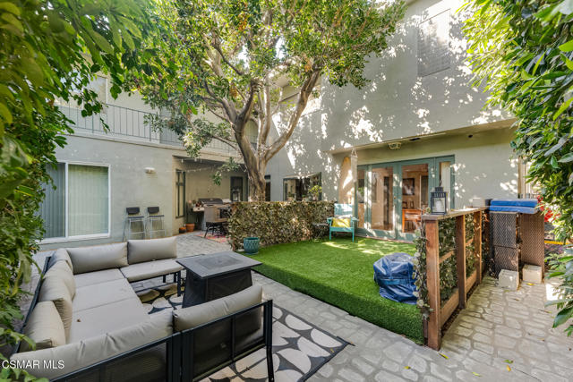 3411 Mclaughlin Avenue, Los Angeles CA: https://media.crmls.org/mediaz/3669814f-ed90-44ee-8350-f79c33698e3a.jpg