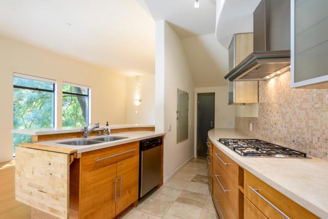 3527 Oak Knoll Drive, Redwood City CA: https://media.crmls.org/mediaz/366b7f08-707b-4b49-844d-fe9eb5c5b4c2.jpg