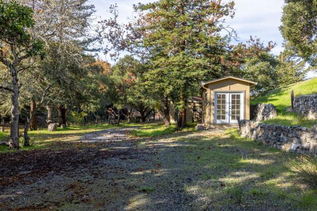 90 Harper Canyon Road, Salinas CA: https://media.crmls.org/mediaz/366c22c0-3fb0-496d-a77d-8e89143da1f6.jpg