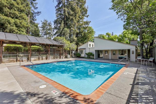 980 Kiely Boulevard, Santa Clara CA: https://media.crmls.org/mediaz/366c86ed-ad4f-4a09-96fe-952f325d36df.jpg