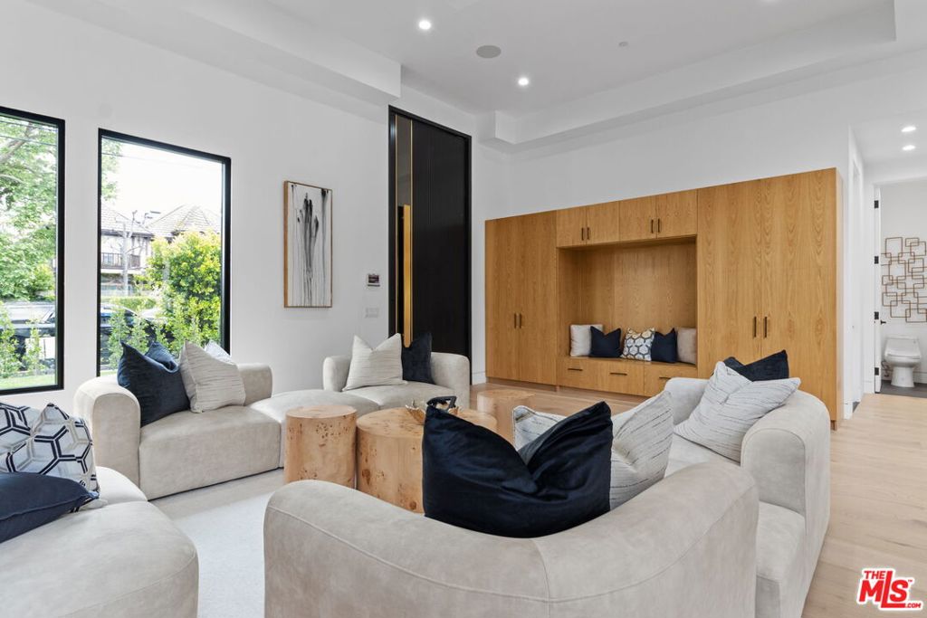 MLS #25615869 image #16