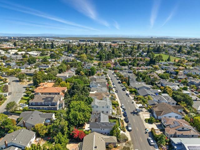 1968 Arroyo Avenue, San Carlos CA: https://media.crmls.org/mediaz/366d95c6-4559-4a97-b5f2-5db965168c33.jpg