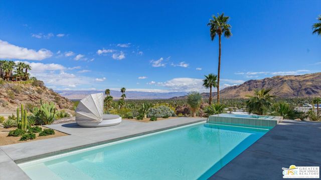 2481 Cahuilla Hills Drive, Palm Springs, CA 92264