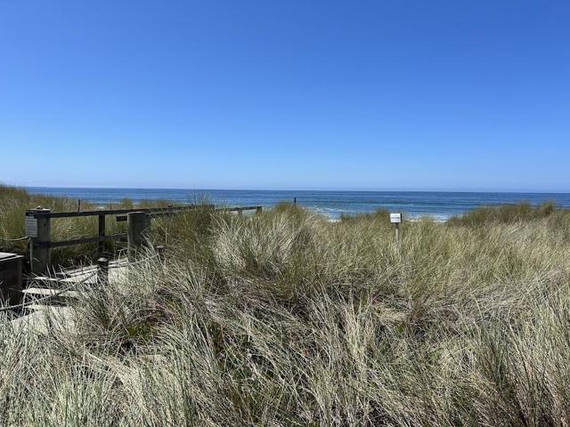 101 Shell Drive, La Selva Beach CA: https://media.crmls.org/mediaz/366fb832-23fc-4cf2-b35d-d7ee4ef87e6f.jpg