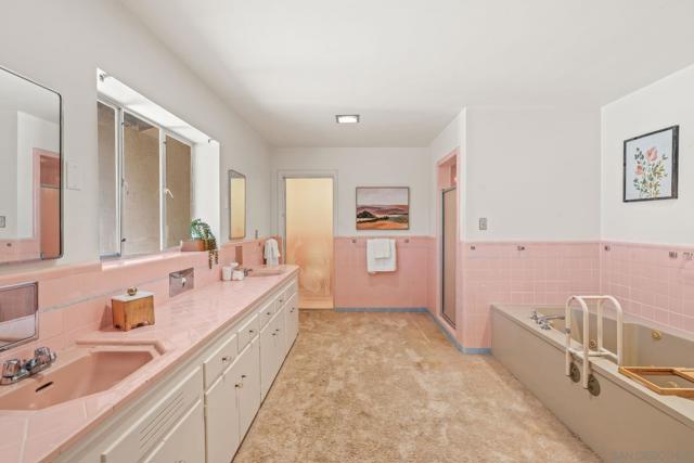 Image 21 of 53 For 2652 Mountain View Dr
