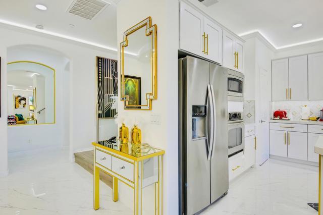 43173 Bacino Court, Indio CA: https://media.crmls.org/mediaz/366fed11-ff5b-4f22-ba52-e1429c2ba591.jpg