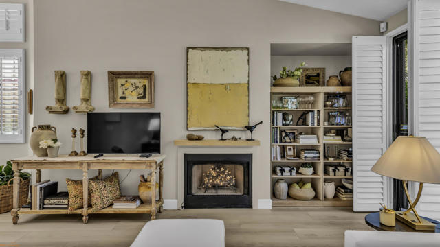 105 Brandigo Circle, Palm Desert, CA 92211