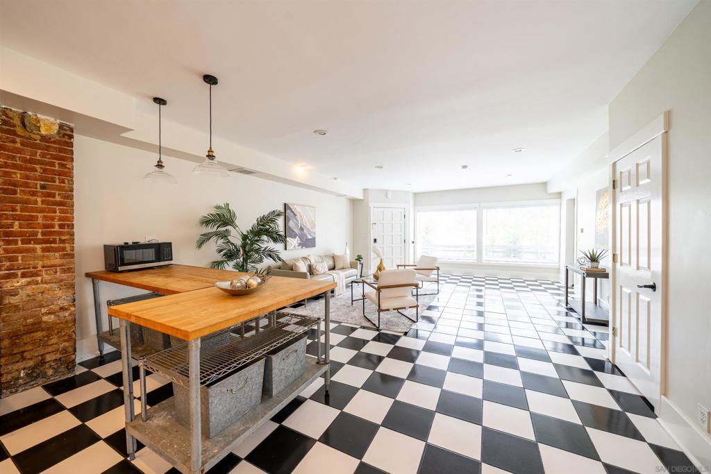 2846 30 St - photo 7