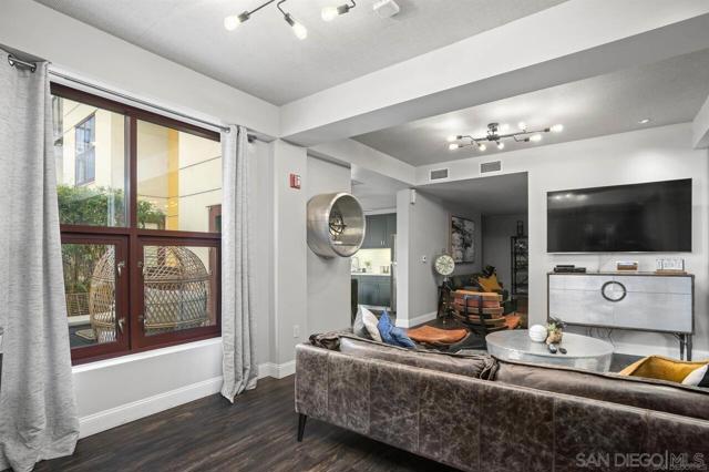 Image 38 of 45 For 1150 J St  421