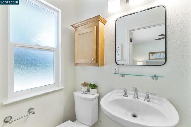 3249 Claudia Dr, Concord CA: https://media.crmls.org/mediaz/367163e3-8bf2-4691-87bc-ab73e45e7c4b.jpg