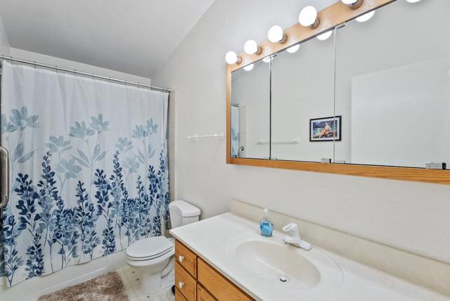 208 Valencia Avenue, Aptos CA: https://media.crmls.org/mediaz/367169a9-6ef1-4e97-9327-9f06a4120d15.jpg