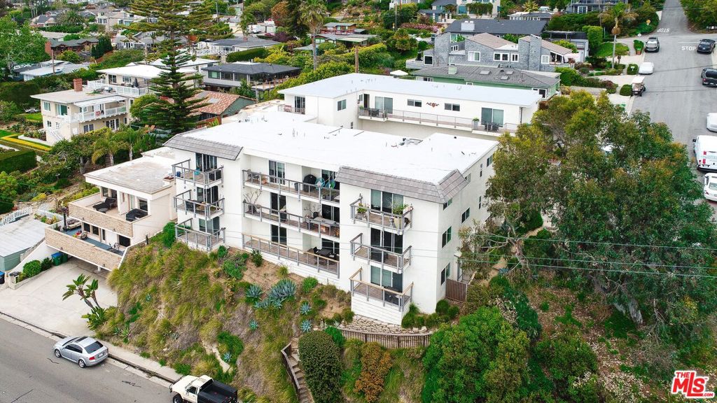 3671fda8 E86e 4b06 8a34 1f6e5edff8ad