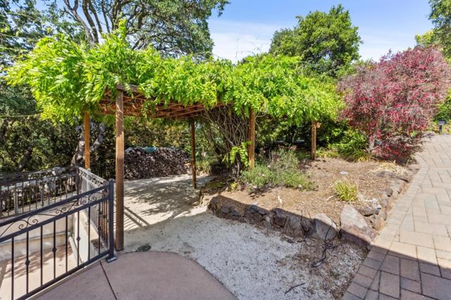 18500 Hillview Drive, Monte Sereno CA: https://media.crmls.org/mediaz/3672c1b2-7084-482c-a492-eece0760b3c8.jpg