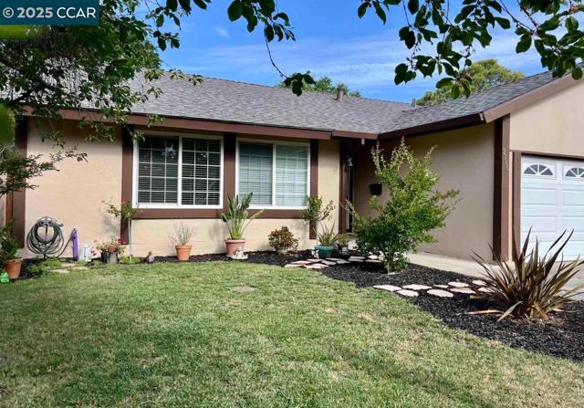 2745 Minert Rd, Concord CA: https://media.crmls.org/mediaz/3672d54a-9046-49a4-a5f0-75852f76ceda.jpg