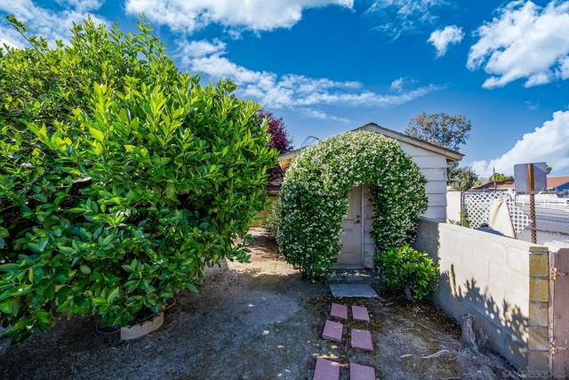 26463 Hamre Pl, Hemet CA: https://media.crmls.org/mediaz/3672dbc1-0b0c-4875-a6a2-437c5295d092.jpg