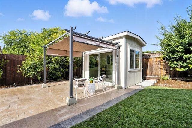 6270 Blossom Avenue, San Jose CA: https://media.crmls.org/mediaz/3673990d-7c00-4815-9d10-051076faf685.jpg