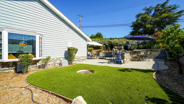 1542 Uppingham Drive, Thousand Oaks CA: https://media.crmls.org/mediaz/36741698-2b76-497e-949b-353f7e93ebe4.jpg
