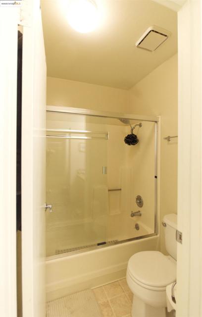 2915 N Texas St, Fairfield CA: https://media.crmls.org/mediaz/367491d3-9ab3-47e4-b998-005c991309e8.jpg