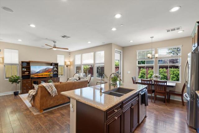 255 Stoney Creek Lane, Morgan Hill CA: https://media.crmls.org/mediaz/3674a4f2-3259-48a4-8e2d-798c5e84b60a.jpg