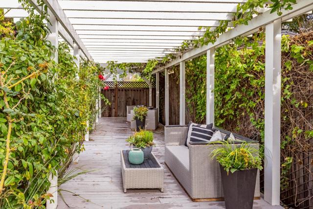 7451 Prospect Road, Cupertino CA: https://media.crmls.org/mediaz/36761343-c34e-4474-a5a7-1b2e007bba5d.jpg