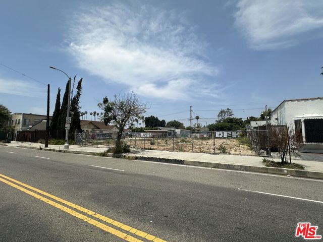 Image 2 for 2037 W Jefferson Blvd, Los Angeles, CA 90018