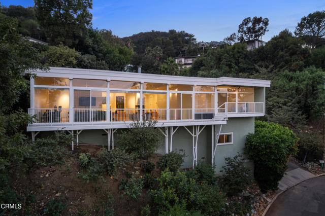 Detail Gallery Image 32 of 37 For 7772 Torreyson Dr, Los Angeles,  CA 90046 - 3 Beds | 5 Baths