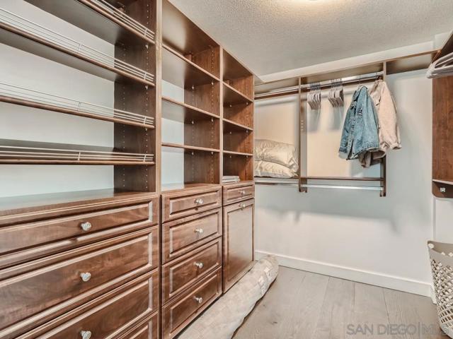 Image 24 of 36 For 325 7th Ave  2101