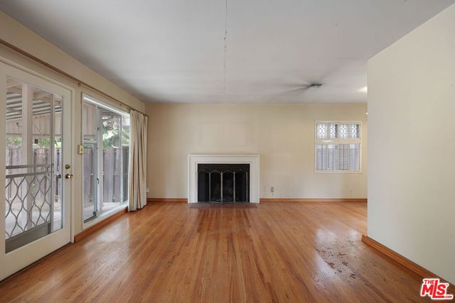 7001 Bianca Avenue photo 6