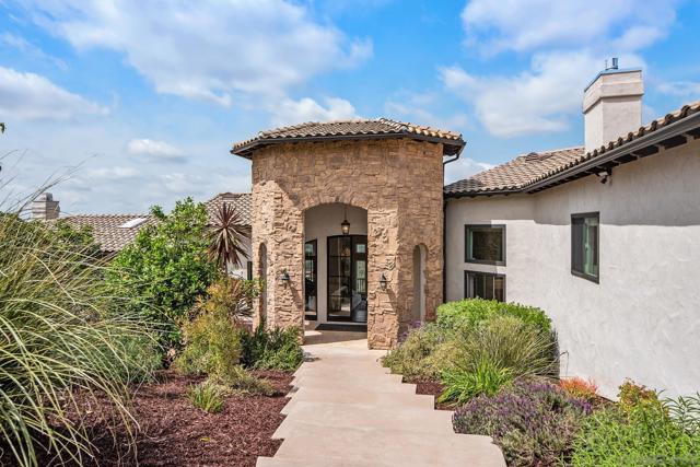 15484 Markar Rd, Poway CA: https://media.crmls.org/mediaz/3678cc0e-b80b-463e-96a4-288fb93a57b5.jpg