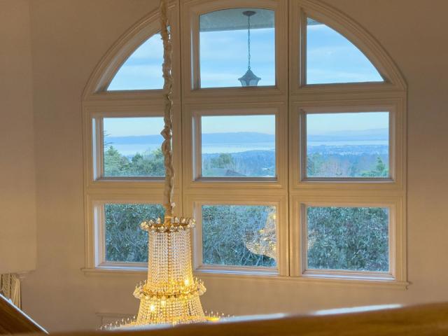 2496 Butternut Drive, Hillsborough CA: https://media.crmls.org/mediaz/367ab56f-617f-4711-89fa-a449007af793.jpg