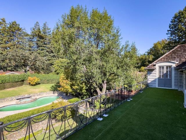 2155 Geri Lane, Hillsborough CA: https://media.crmls.org/mediaz/367ac681-87b8-4518-a59a-628d4cfcfc8b.jpg