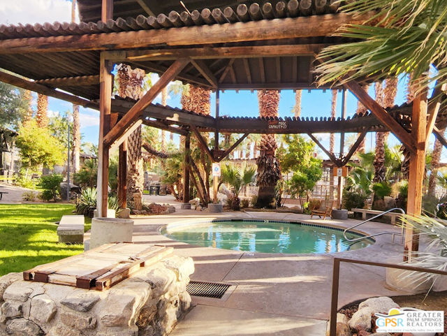 70875 Dillon Road, Desert Hot Springs CA: https://media.crmls.org/mediaz/367b2d91-4970-449e-80c3-b2998584dd74.jpg