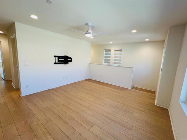 Detail Gallery Image 22 of 59 For 530 Longmeadow St, Vista,  CA 92081 - 3 Beds | 2/1 Baths