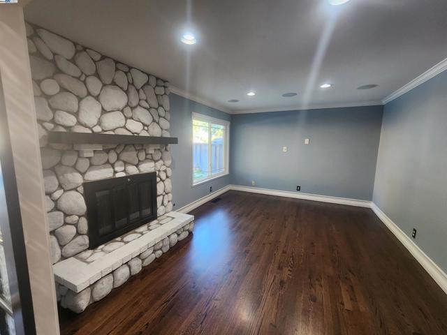 1127 Mataro Ct, Pleasanton CA: https://media.crmls.org/mediaz/367bd362-db08-4e4d-b611-0631f0c71e65.jpg