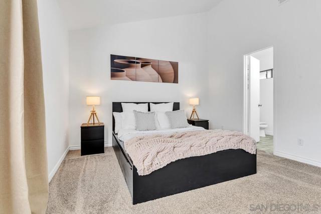 Image 10 of 18 For 12650 Lakeshore Dr. Unit 127