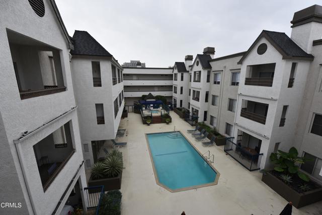 300 N El Molino Avenue # 323, Pasadena, California 91101, 2 Bedrooms Bedrooms, ,2 BathroomsBathrooms,Residential Lease,For Rent,300 N El Molino Avenue # 323,CRP1-23194