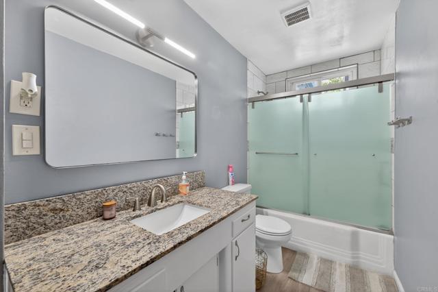 Detail Gallery Image 13 of 48 For 1532 Broadway, El Cajon,  CA 92021 - 3 Beds | 2 Baths