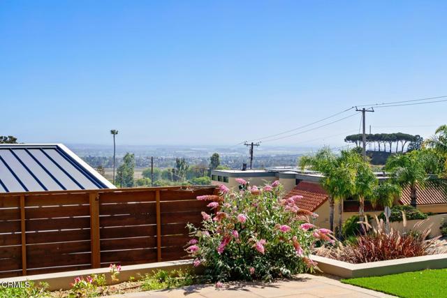 Detail Gallery Image 27 of 32 For 872 via Ondulando, Ventura,  CA 93004 - 4 Beds | 3/1 Baths