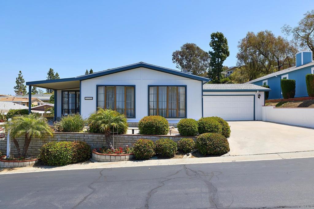 2295 Lindsay Drive - photo 2